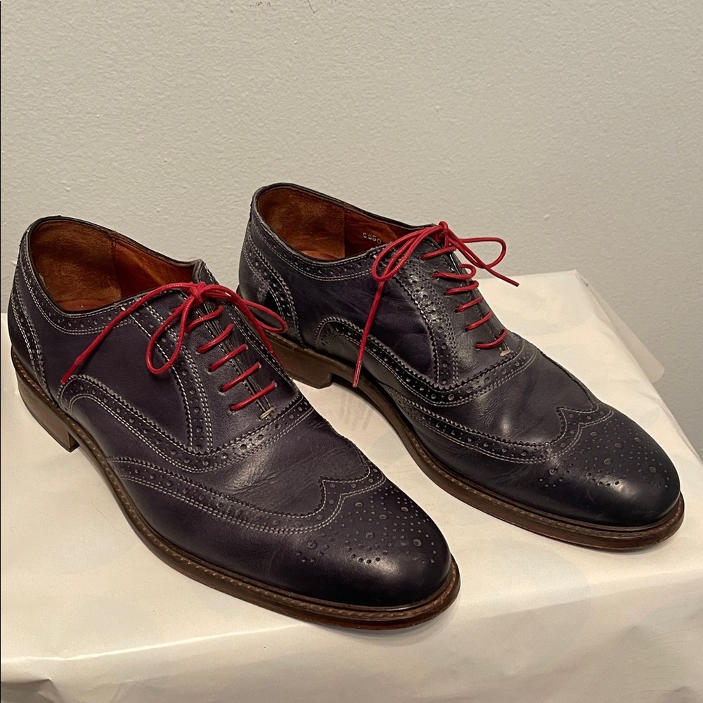Vero Cuoio Men's Navy Leather Oxfords with Red Laces